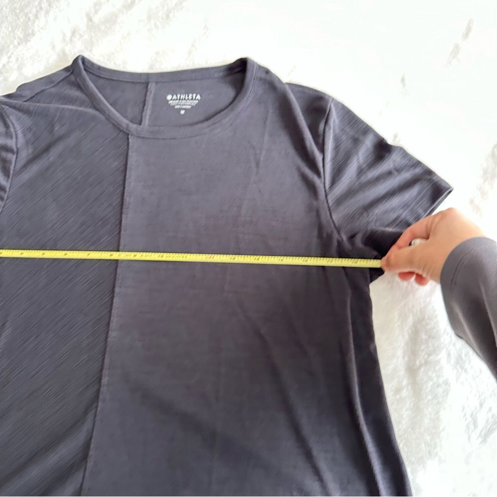 Athleta Women’s Asymmetrical Athletic T-Shirt Size Medium Gray - Picture 6 of 11